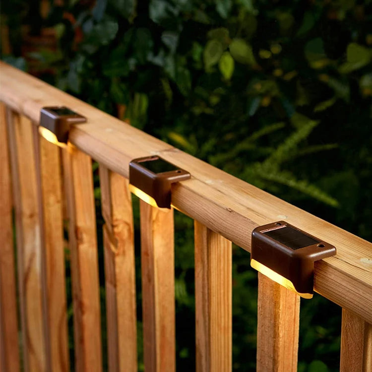 Solenergiladdade lampor "Solar Deck Lights"